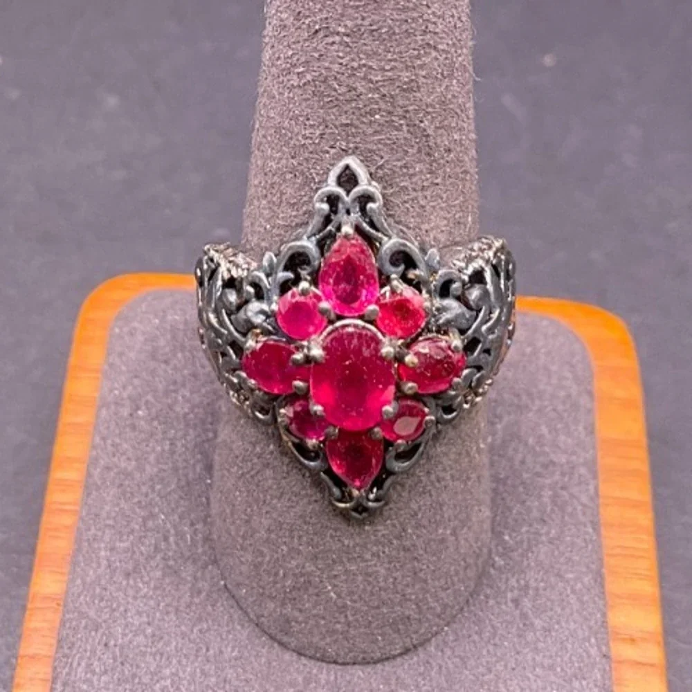 Vintage STS Sterling Silver 925 Ruby Red Cluster Gemstone Filigree Ring Size 9